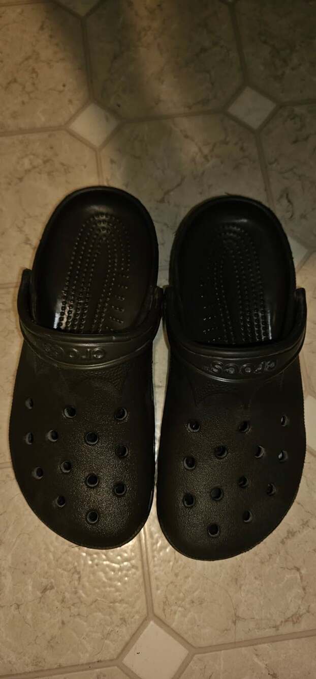 Crocs Classic Clog Black Women's 10-11 Men's 8-9
